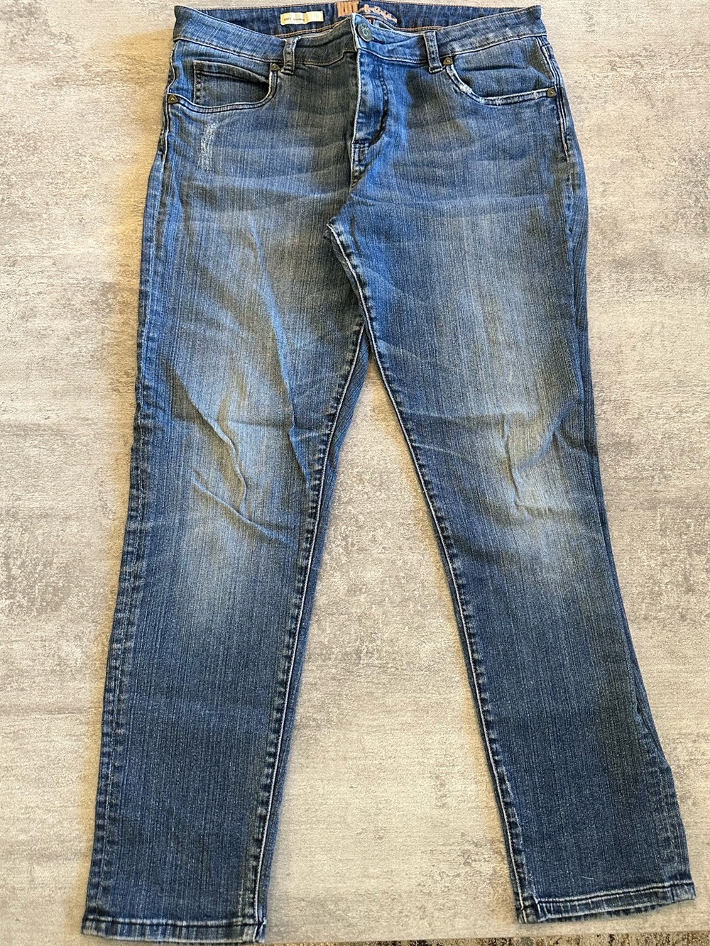 KUT Katy Boyfriend Women's Jeans in Medium Blue Wash